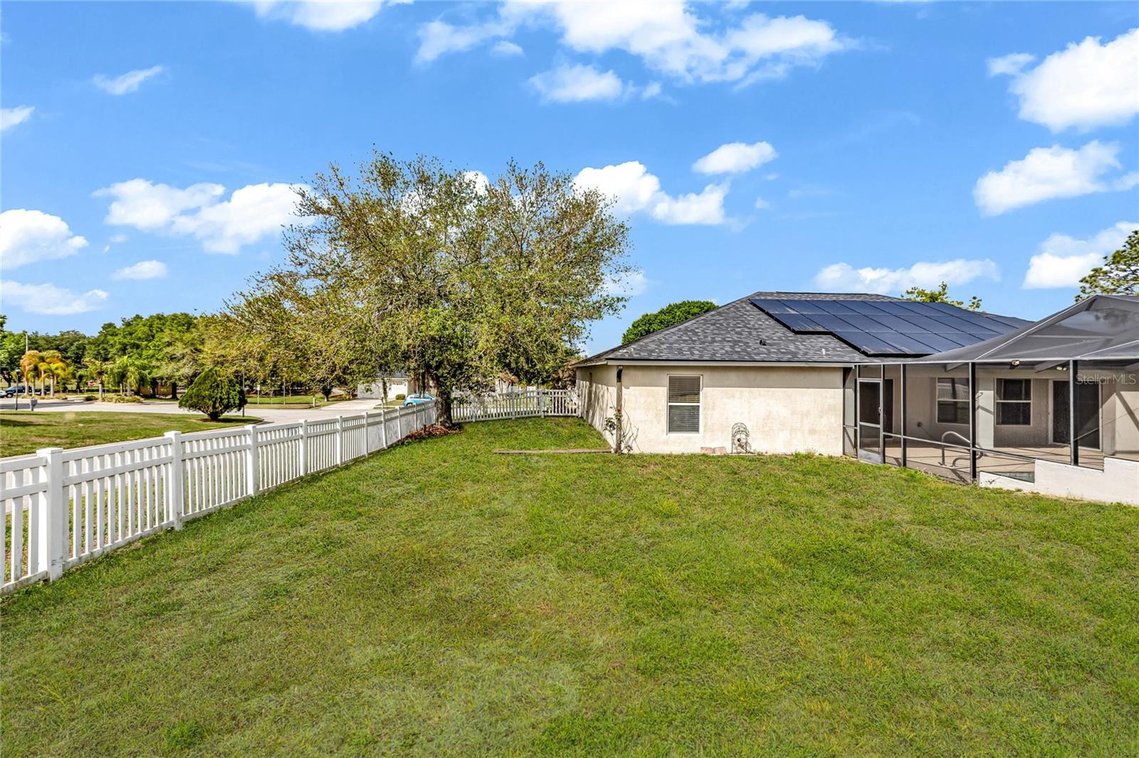 HAMILTON WEST PH 01 - Residential