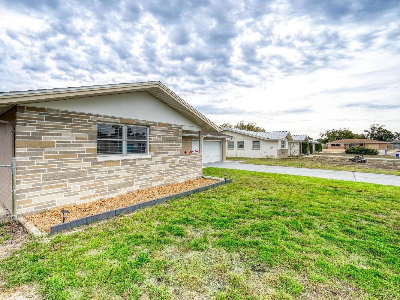 JASMINE LAKES - Residential