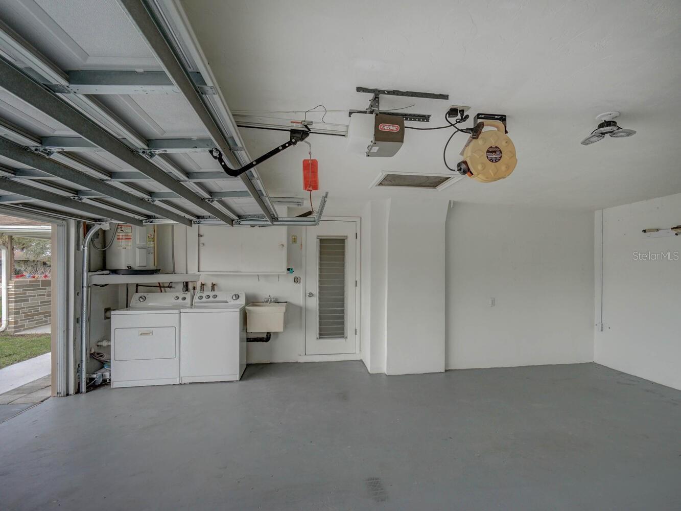 JASMINE LAKES - Residential