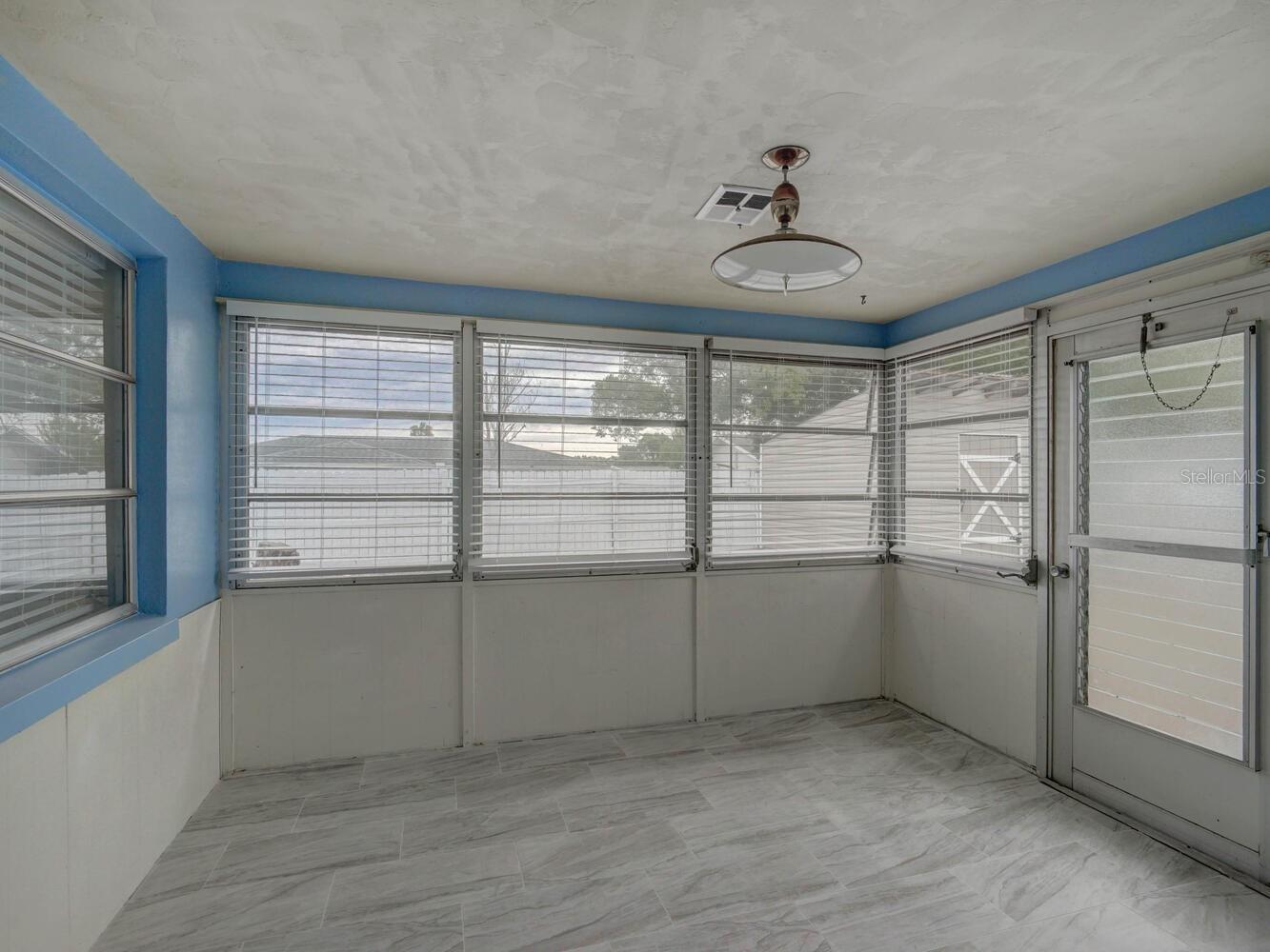 JASMINE LAKES - Residential