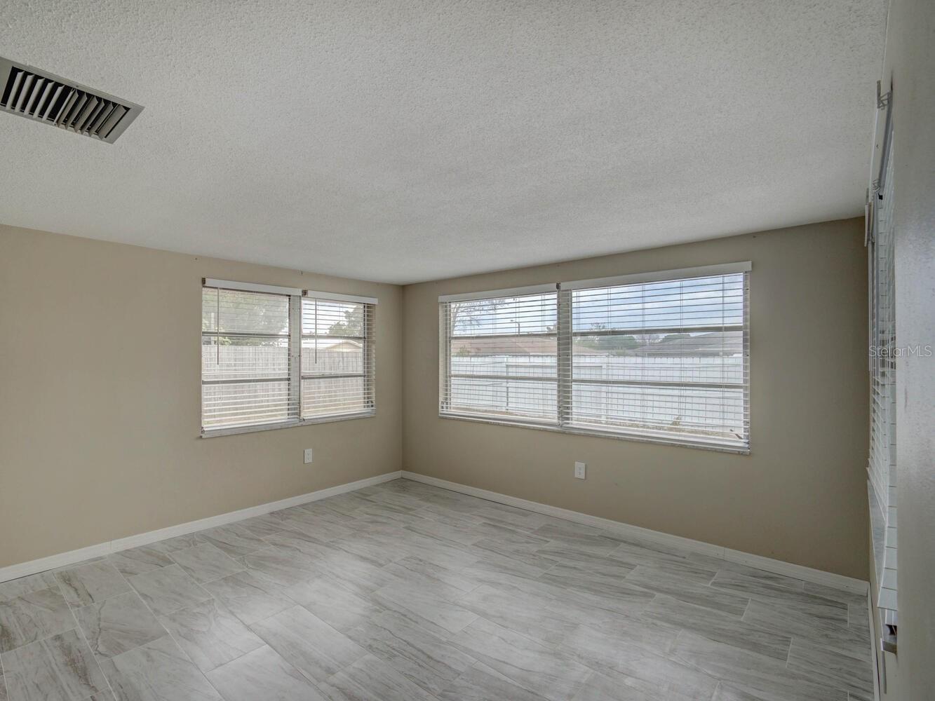 JASMINE LAKES - Residential