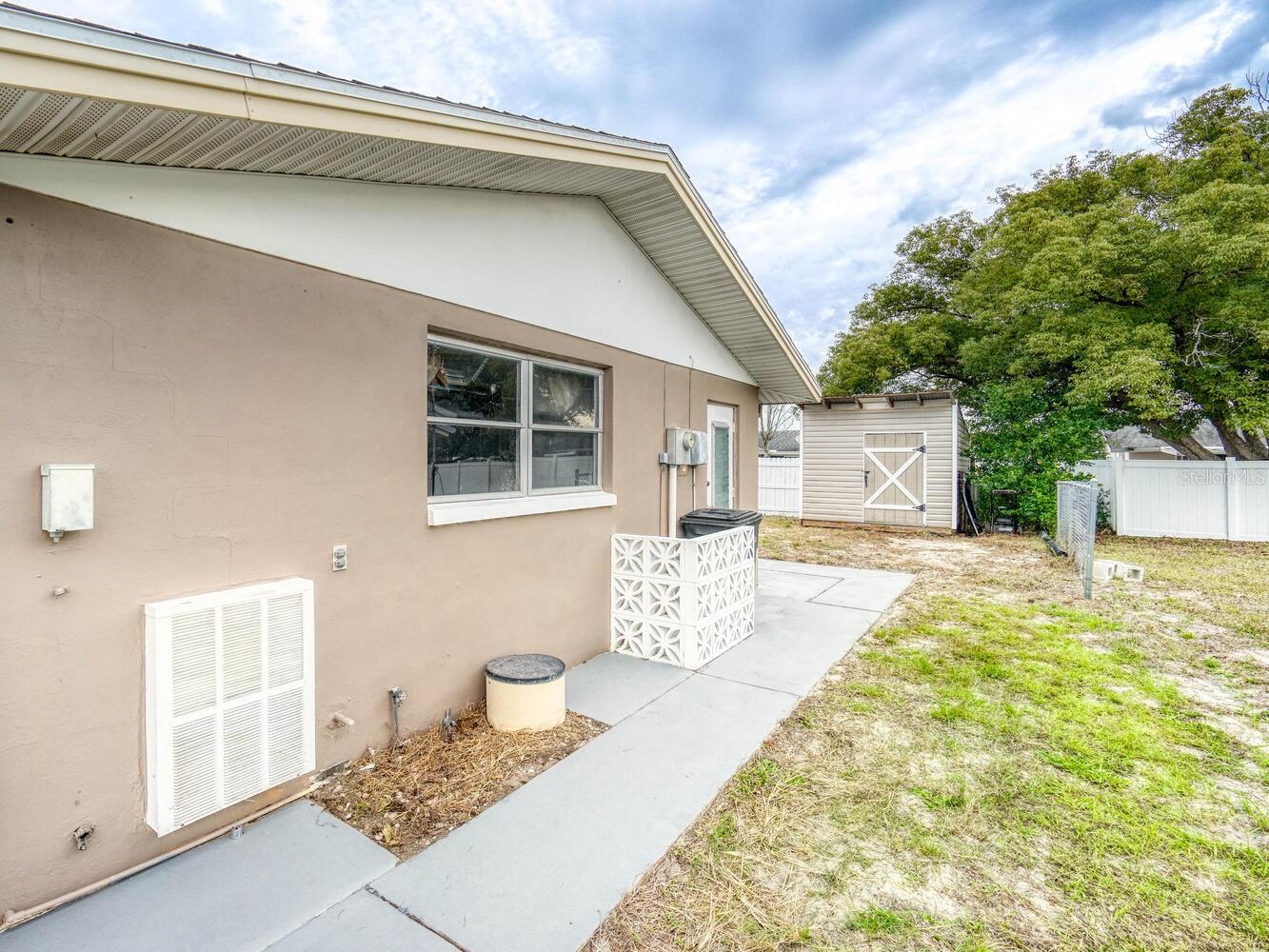 JASMINE LAKES - Residential