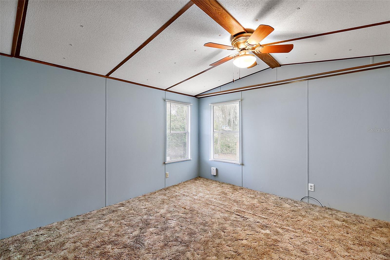 BREEZEWOOD ESTATE - Residential