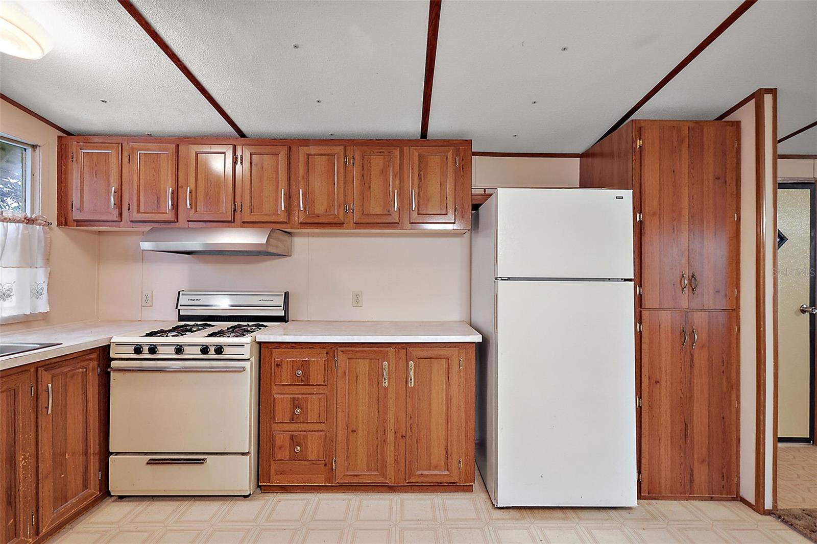 BREEZEWOOD ESTATE - Residential