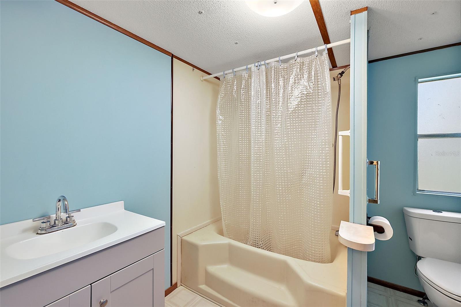 BREEZEWOOD ESTATE - Residential