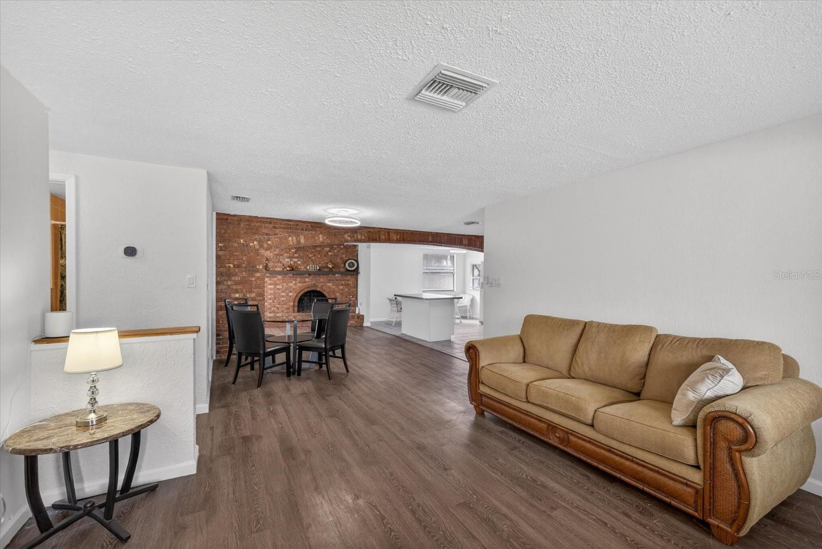 REGENCY PARK - Residential