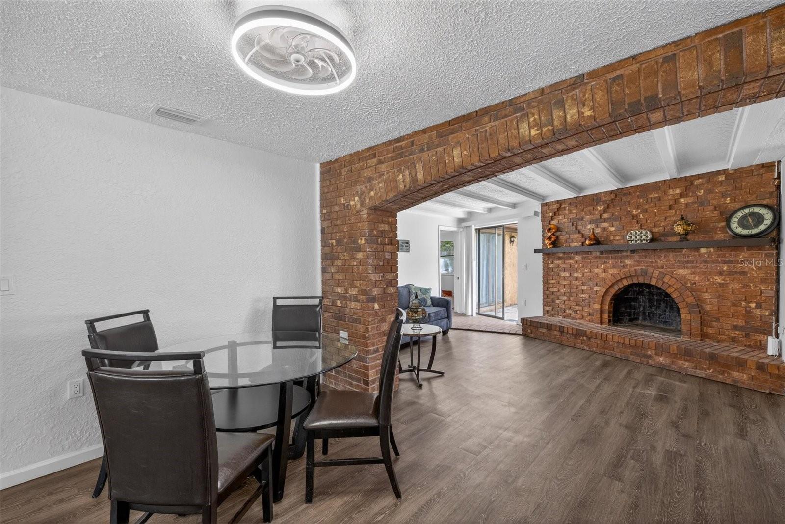 REGENCY PARK - Residential