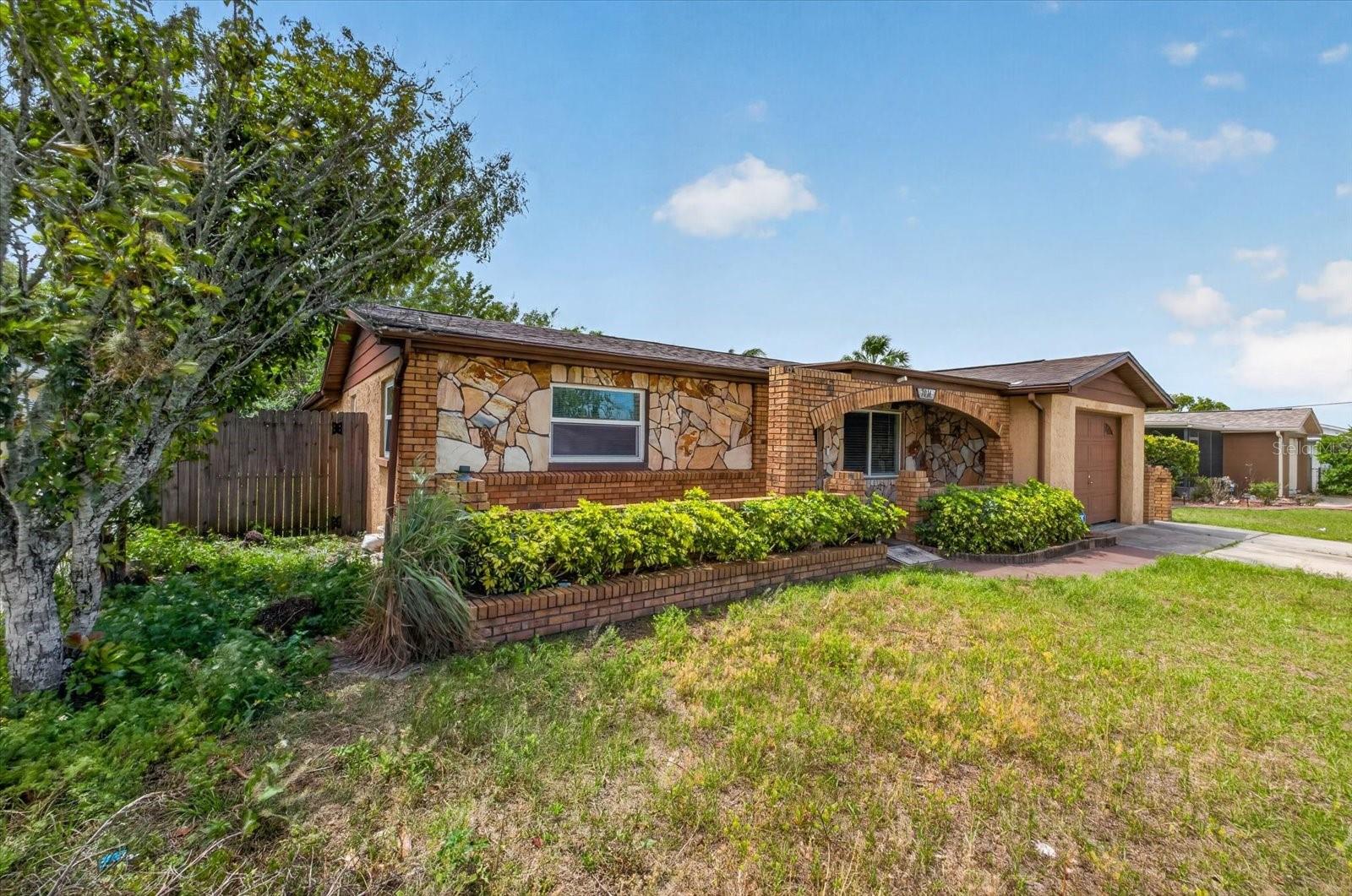 REGENCY PARK - Residential