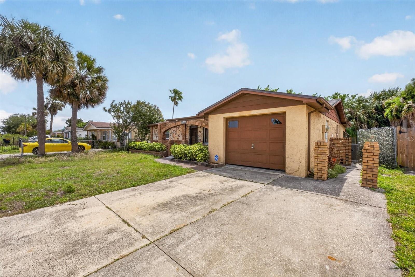 REGENCY PARK - Residential