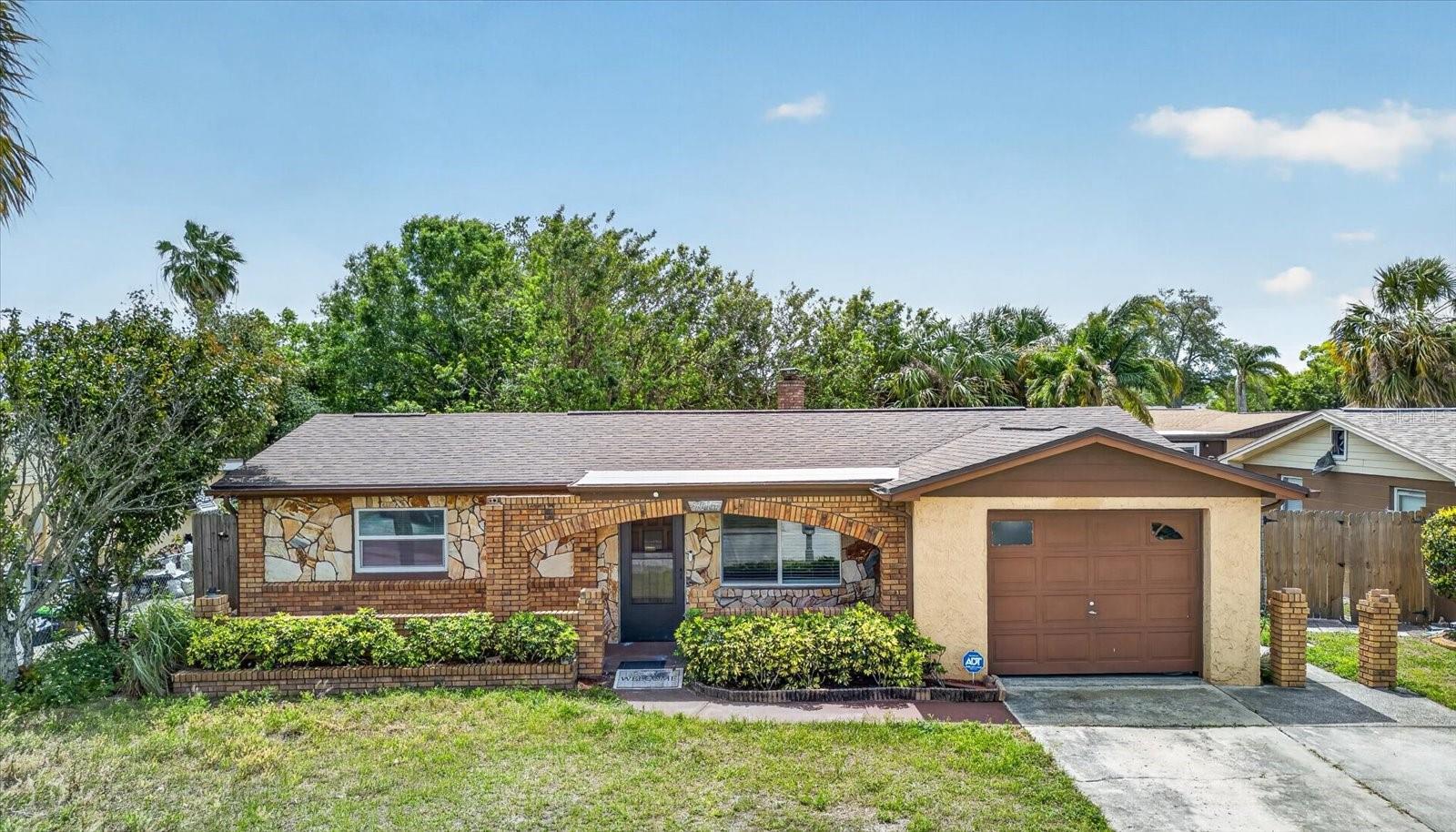 REGENCY PARK - Residential