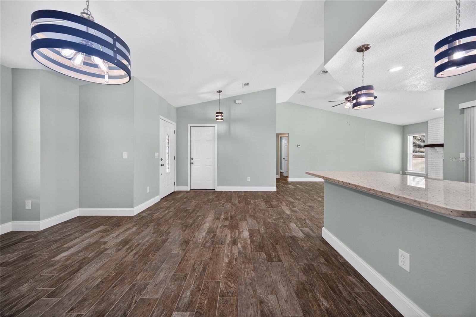 WESTMOOR PH 02 - Residential Lease