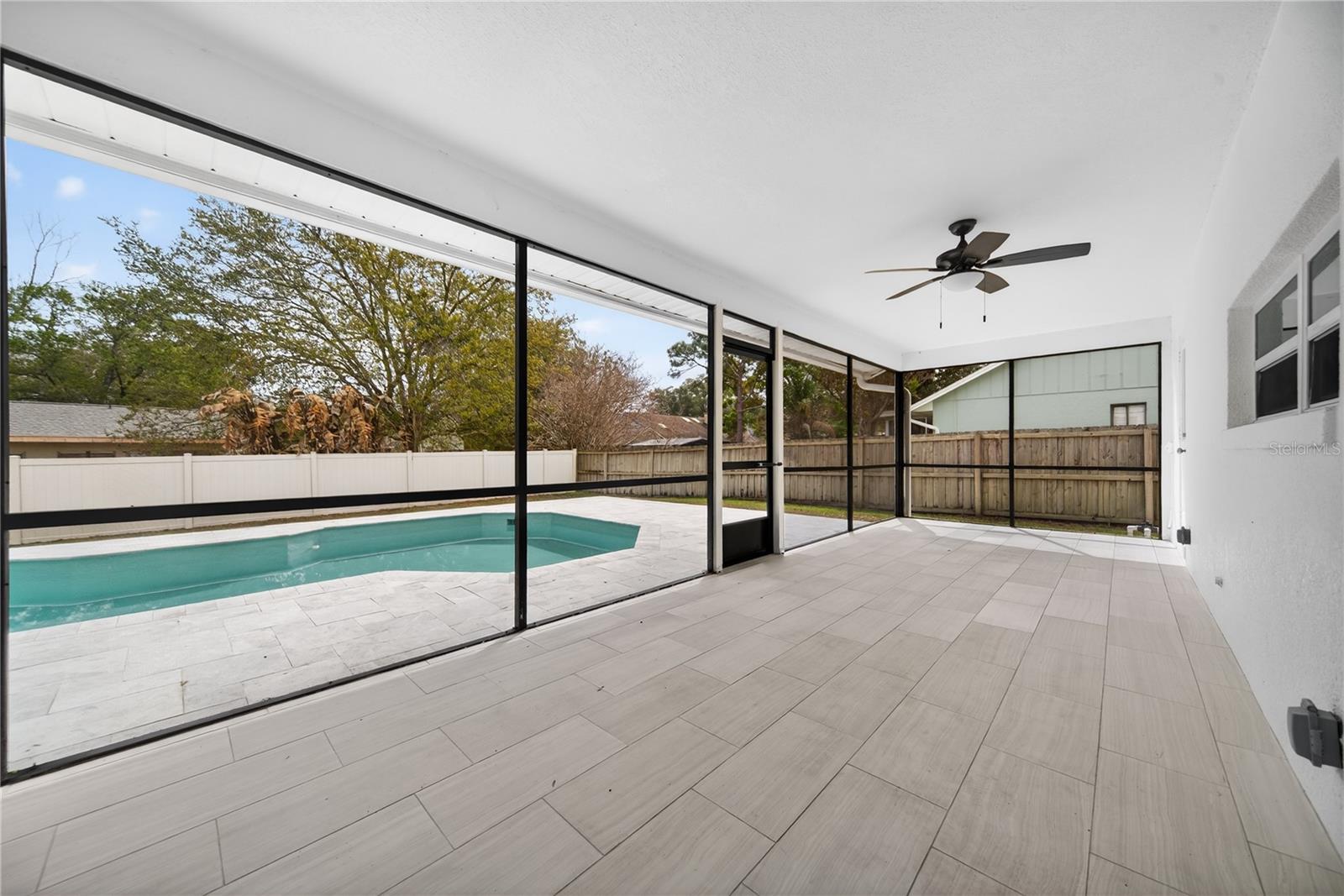 WESTMOOR PH 02 - Residential Lease