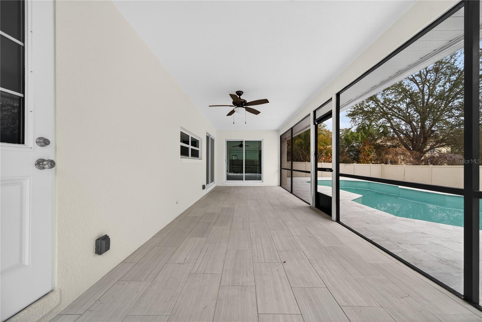 WESTMOOR PH 02 - Residential Lease