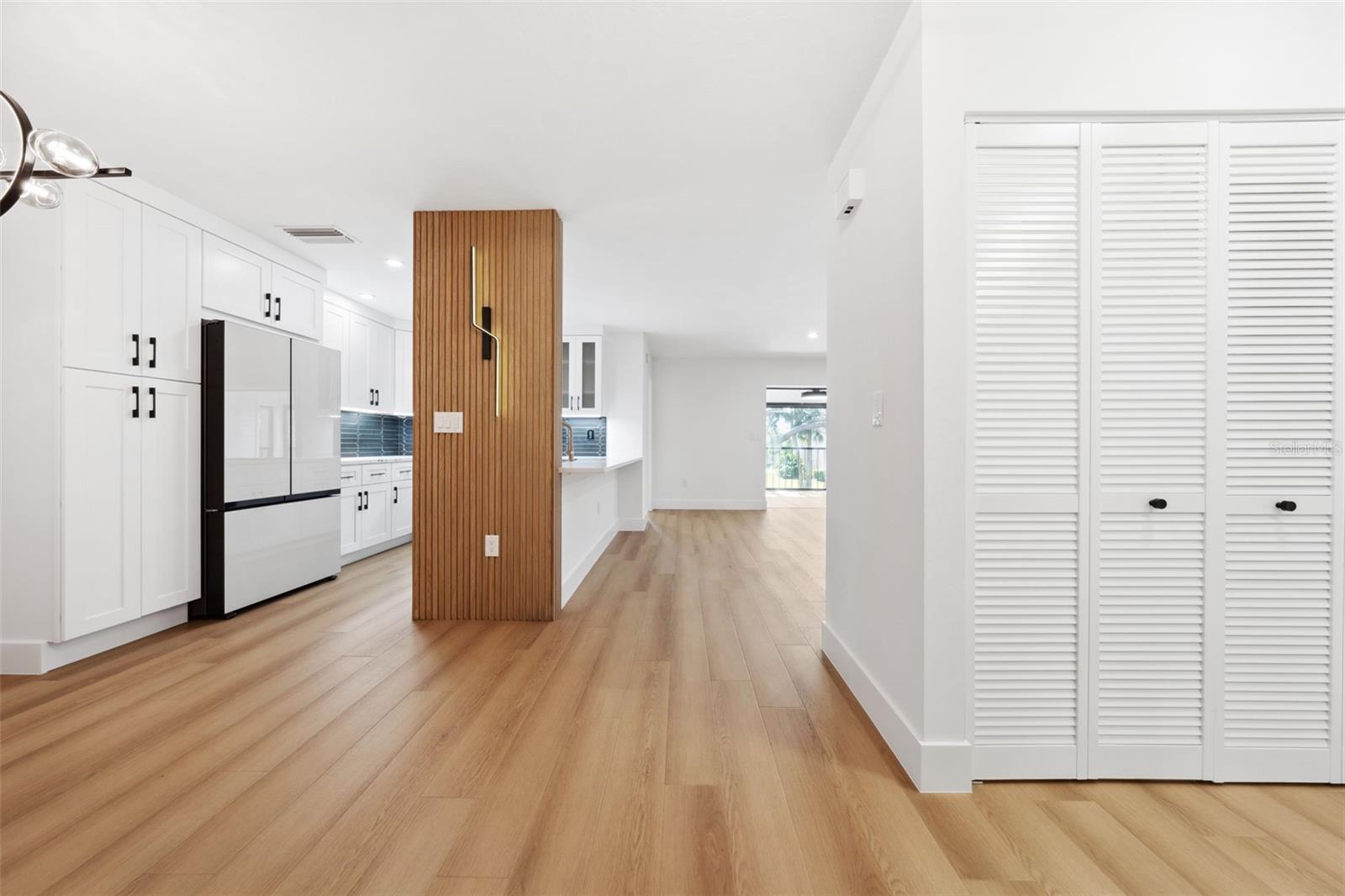 2321 BENEVA TERRACE 2288