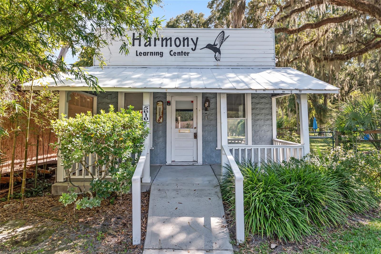 TOWN/MCINTOSH - Residential