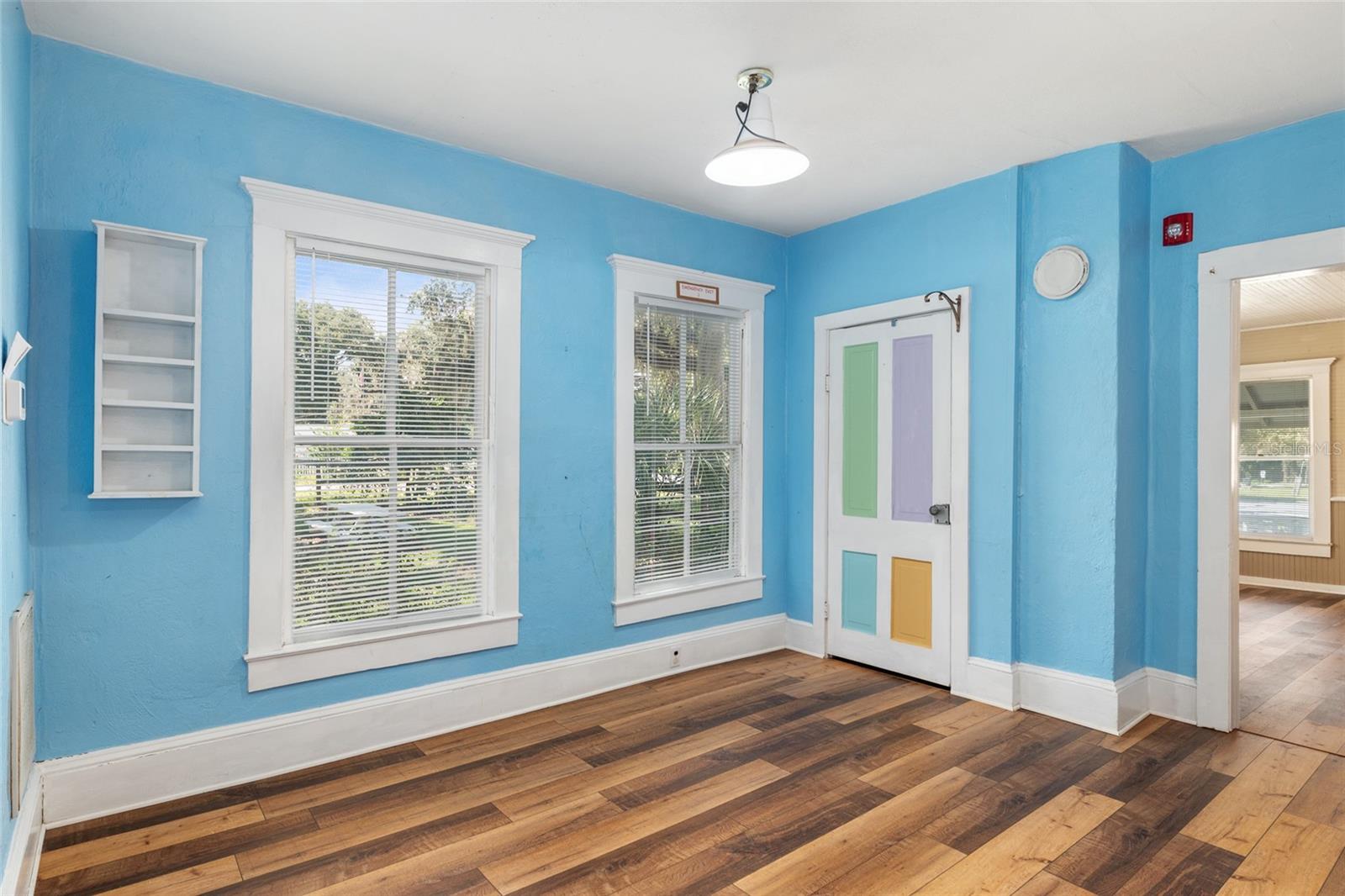 TOWN/MCINTOSH - Residential