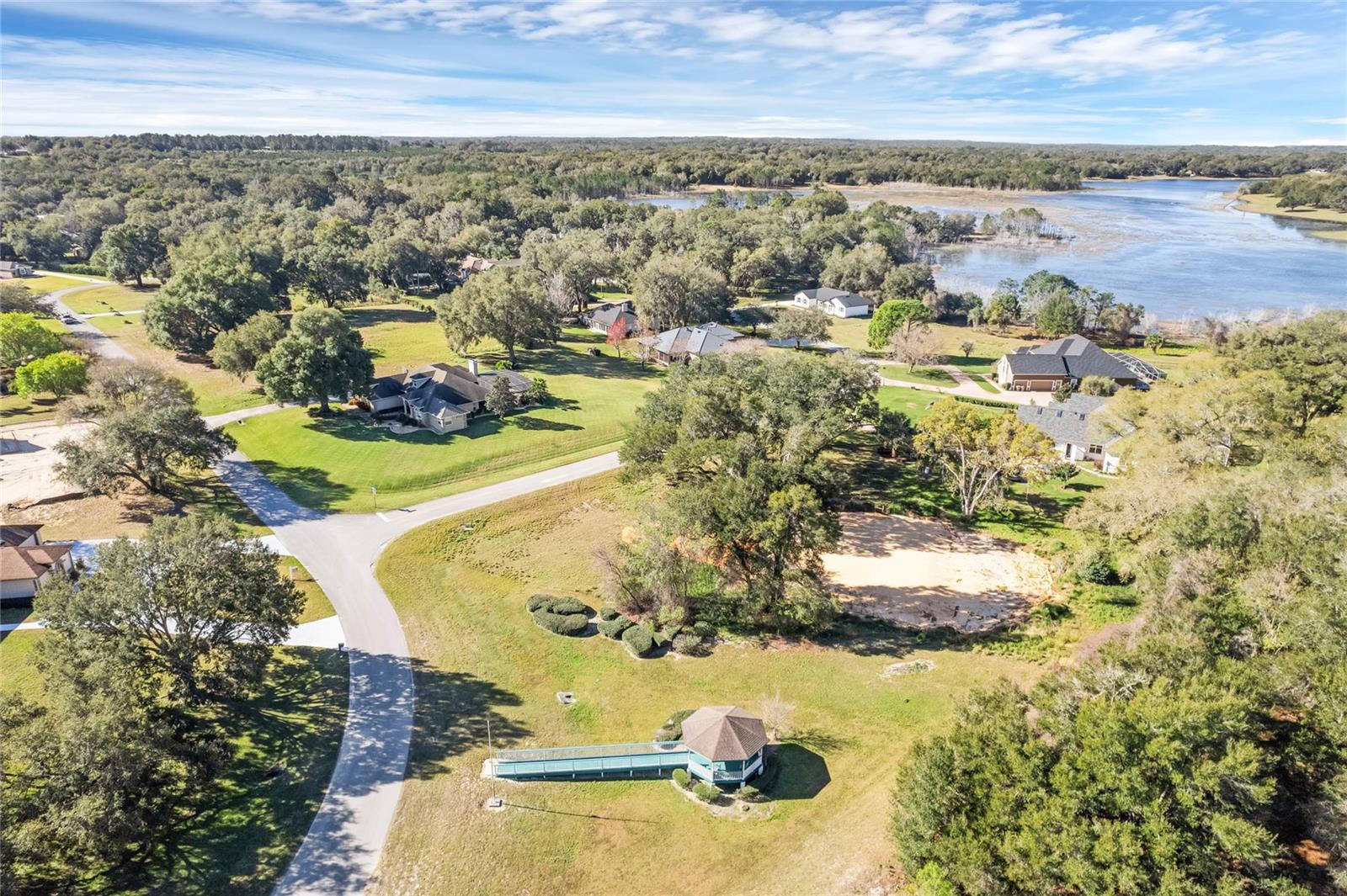 OAK POINTE SUB - Land