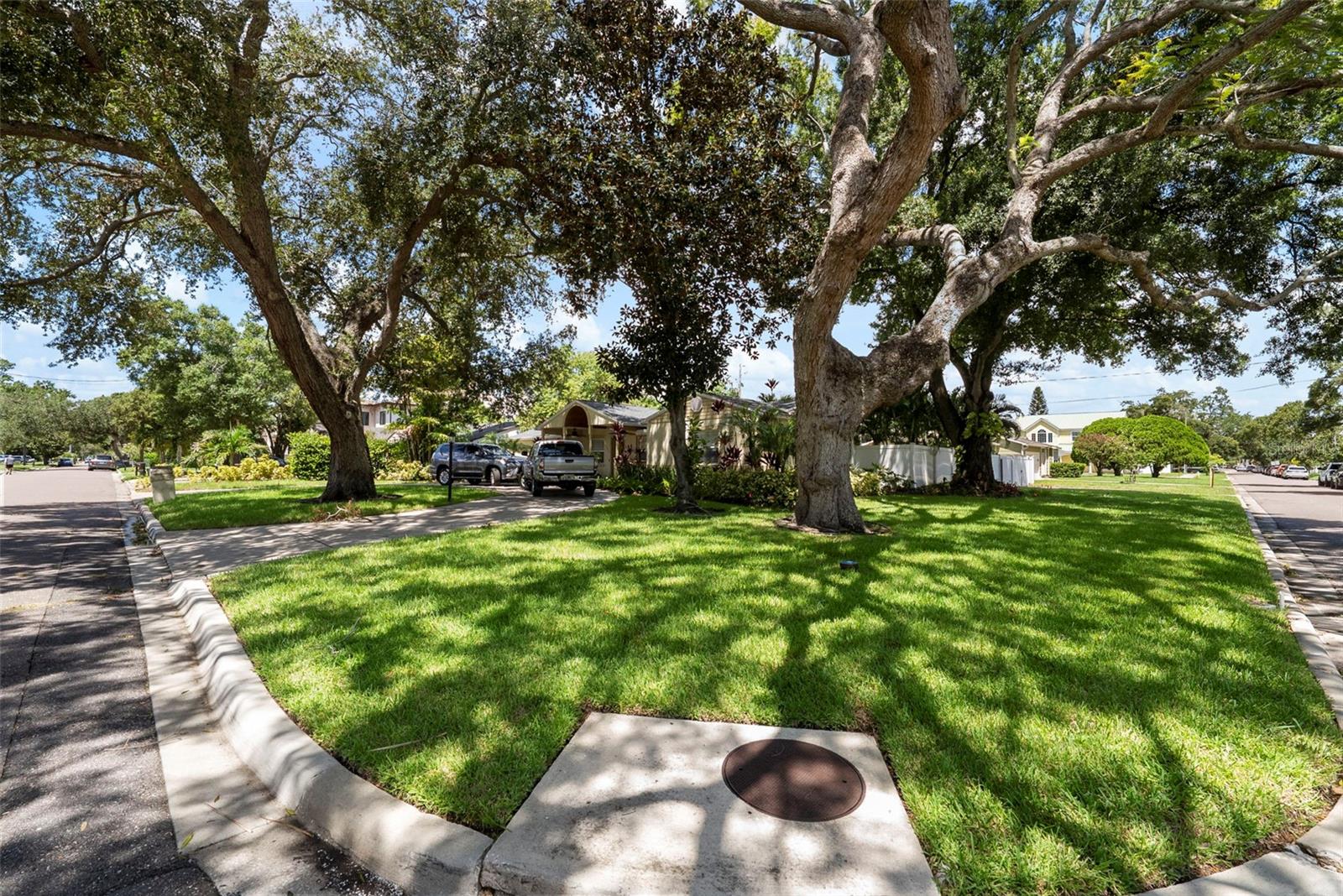 3401 W SEVILLA STREET