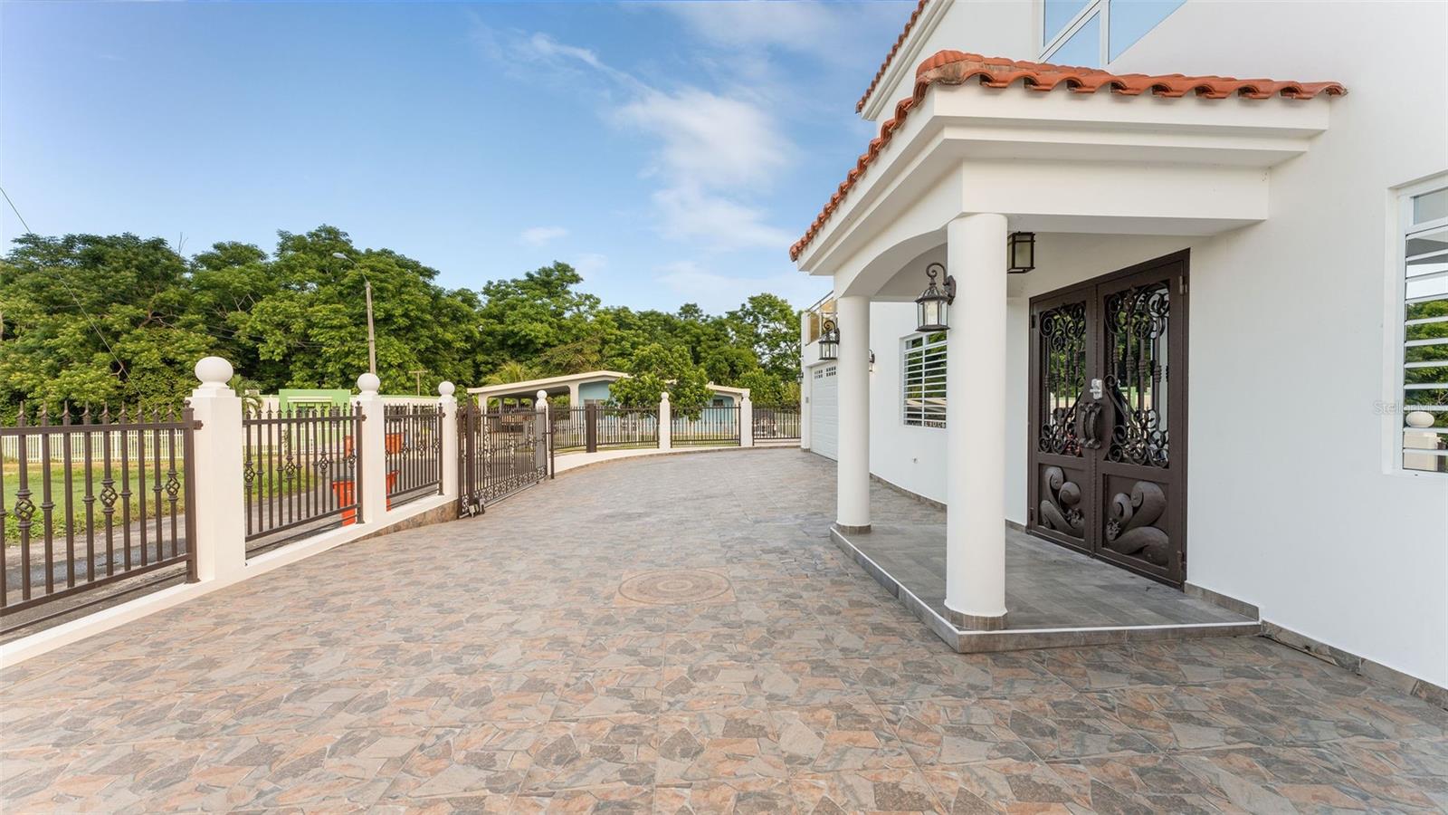 CARR 411 KM 0.3 SECTOR RUIZ BO. CALVACHE, RINCON - Residential