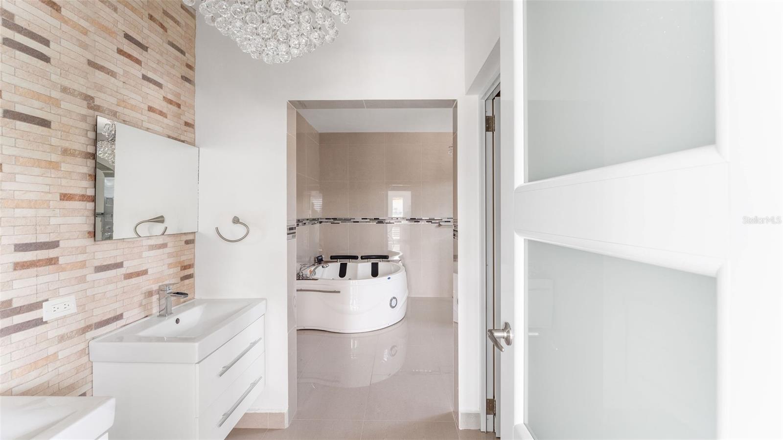 CARR 411 KM 0.3 SECTOR RUIZ BO. CALVACHE, RINCON - Residential