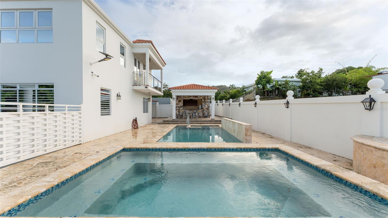 CARR 411 KM 0.3 SECTOR RUIZ BO. CALVACHE, RINCON - Residential