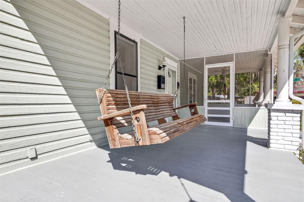 Photo of 630 NE 6th Avenue, Gainesville, FL 32601 (MLS # GC538764)