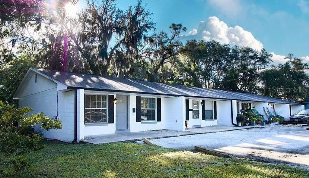 Photo of 333 S Osceola Street, Deland, FL 32724 (MLS # O6395419)