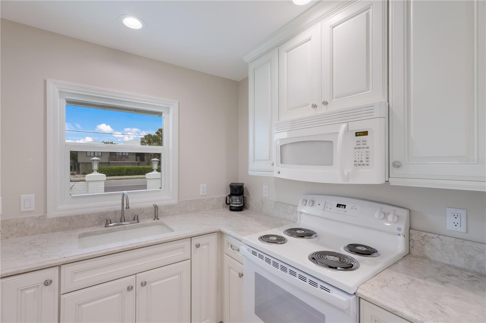 320 GULF BOULEVARD 1A