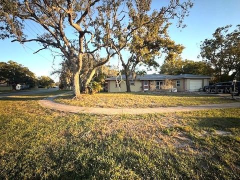 Photo of 6354 Cranbrook Court, Spring Hill, FL 34606 (MLS # TB8429109)