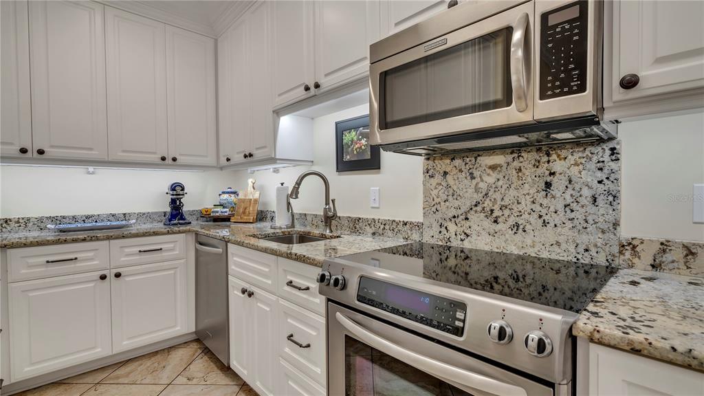 MOUNTAIN LAKE UNREC - Residential