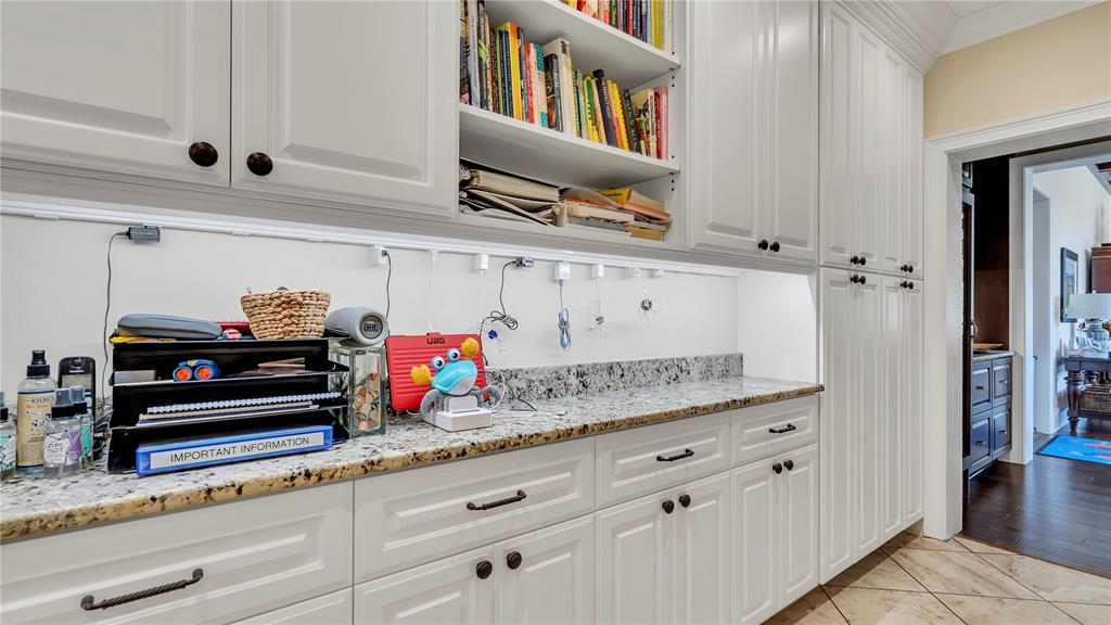 MOUNTAIN LAKE UNREC - Residential