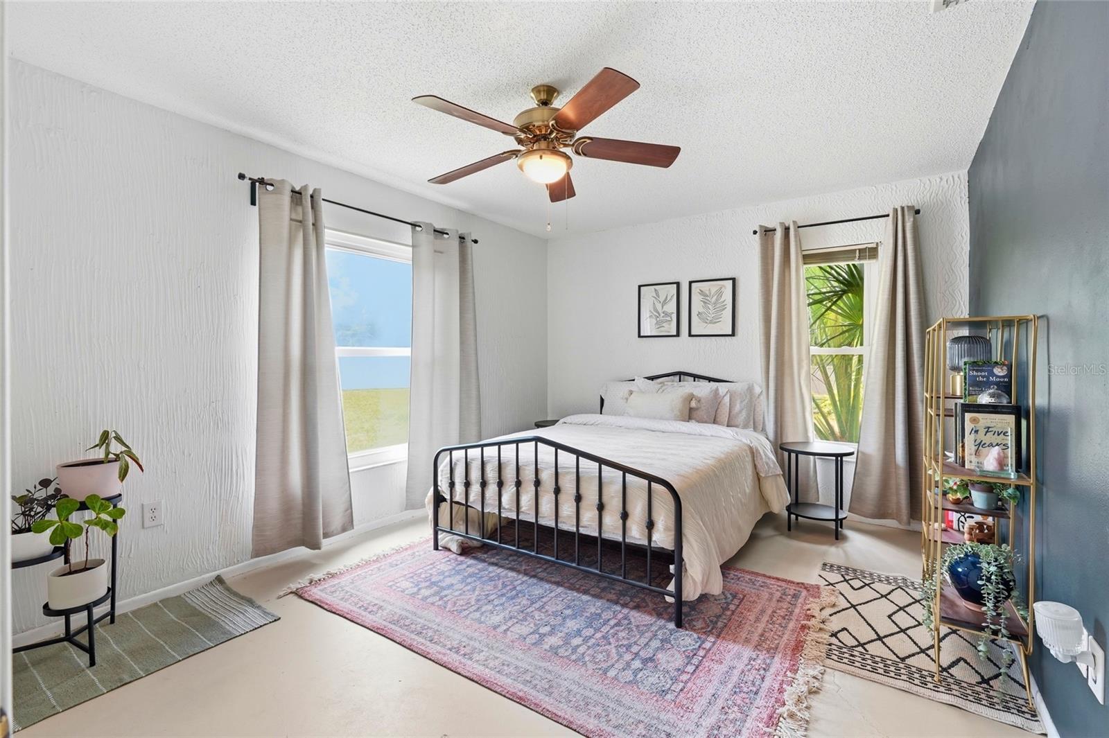 COUNTRY PLACE - Residential