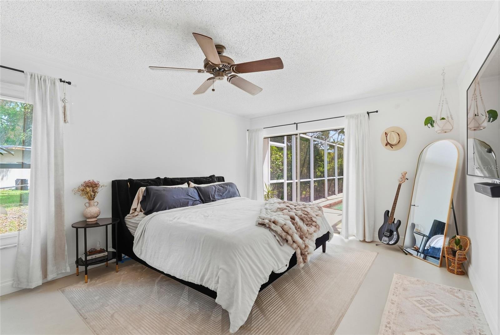 COUNTRY PLACE - Residential