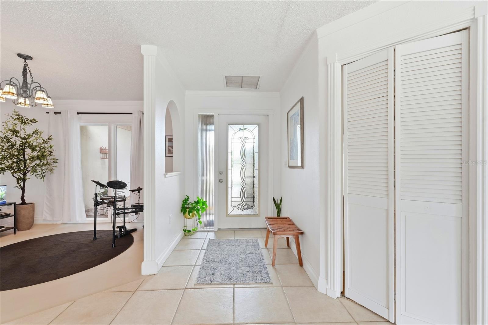 3927 COUNTRY VIEW LANE