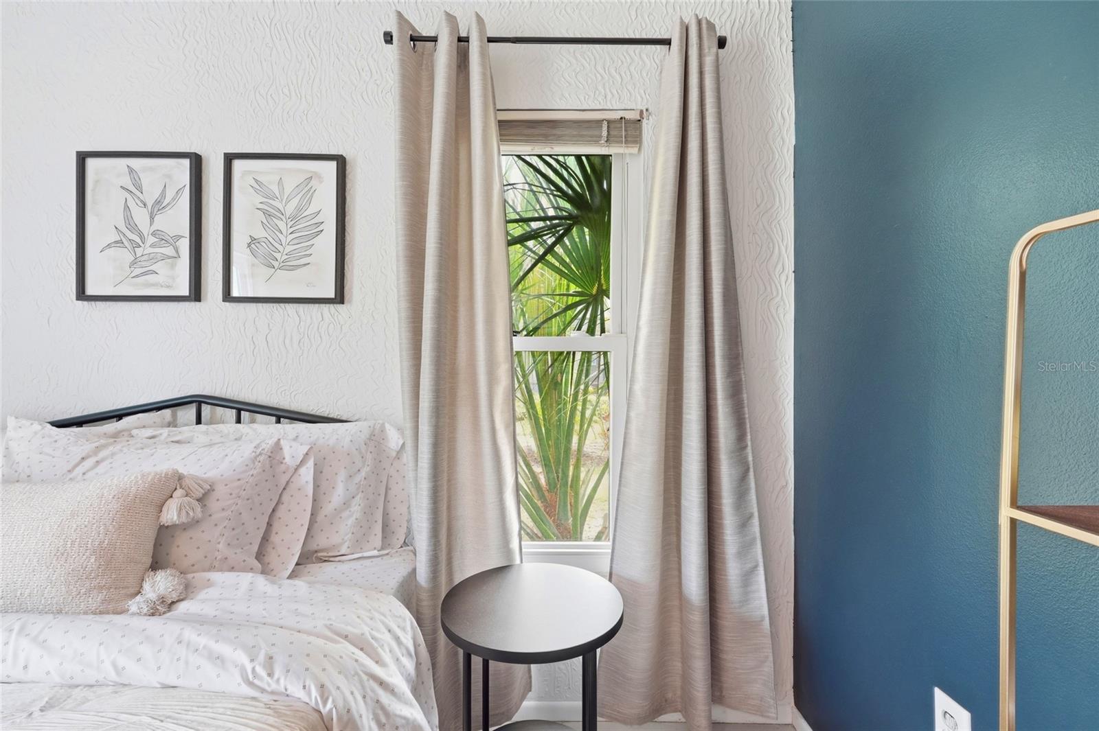 COUNTRY PLACE - Residential