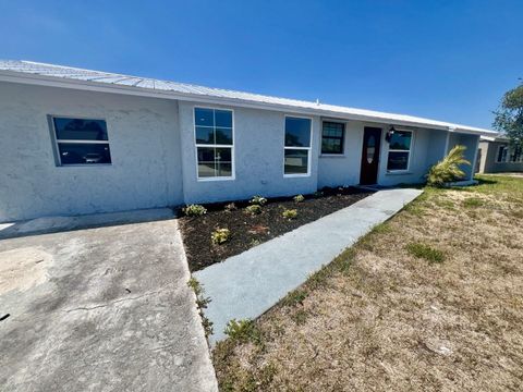 A home in NORTH PORT