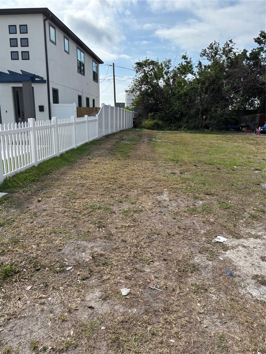 Introducing your prime development opportunity, to secure your very own piece of St Petersburg real estate. This lot is suited for you to bring your special vision to life. Whether you build a modern single-family resident or a stunning masterpiece. The unique space is adjacent to a beautiful new $500 million dollar property. Contact us today, to secure or learn more, to start planning your future near the
Warehouse Arts District of St Petersburg.