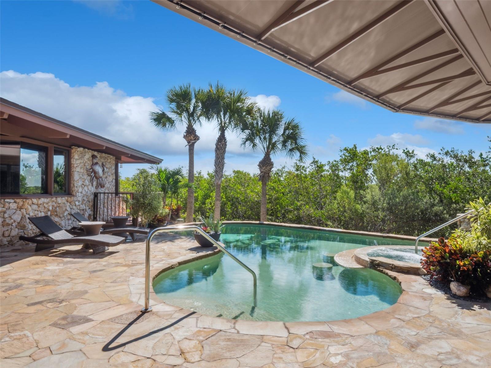 DONLON COVE - Residential