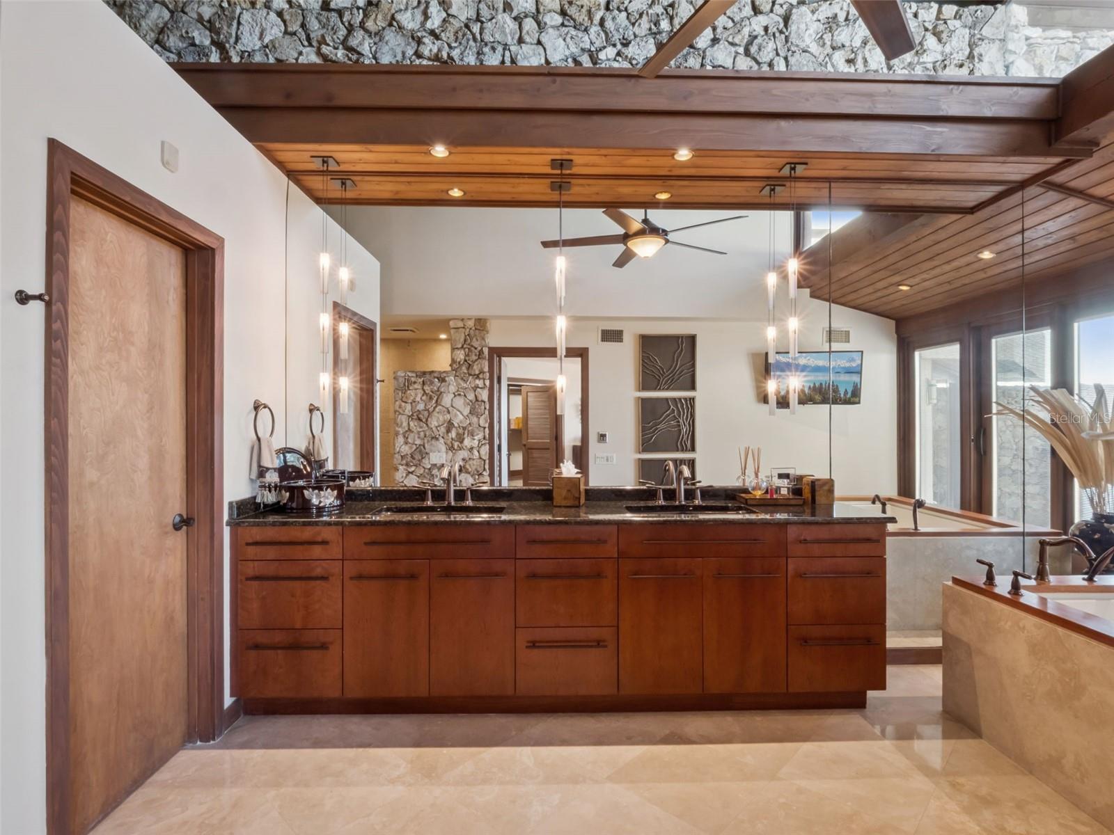 DONLON COVE - Residential