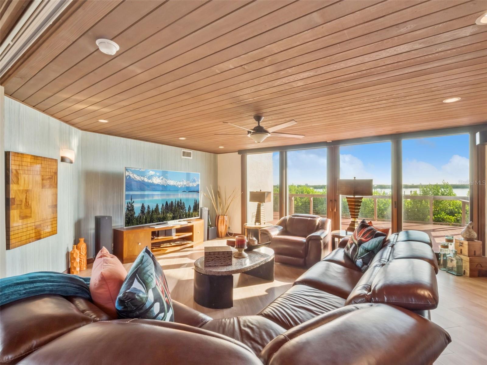 DONLON COVE - Residential