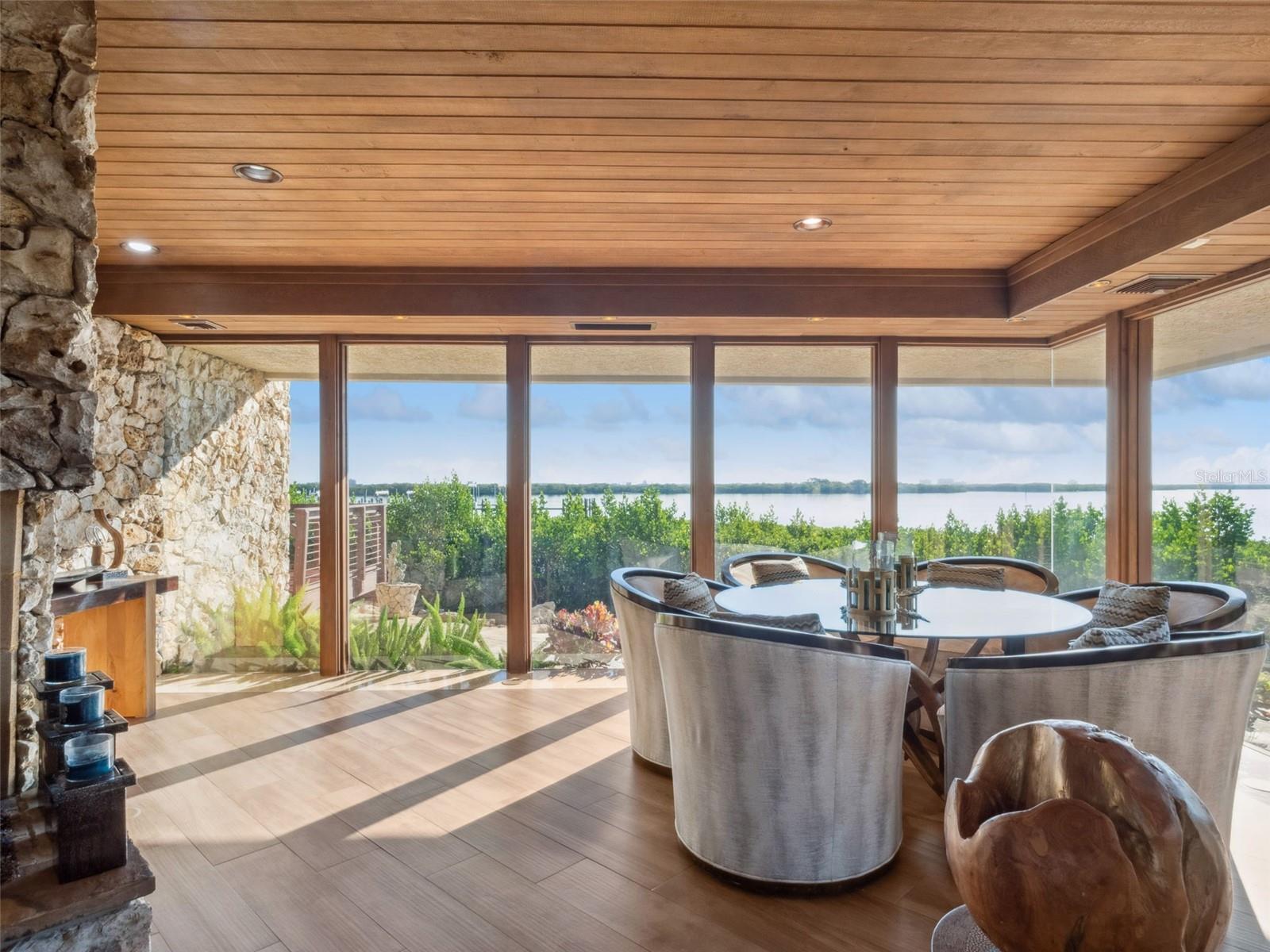 DONLON COVE - Residential