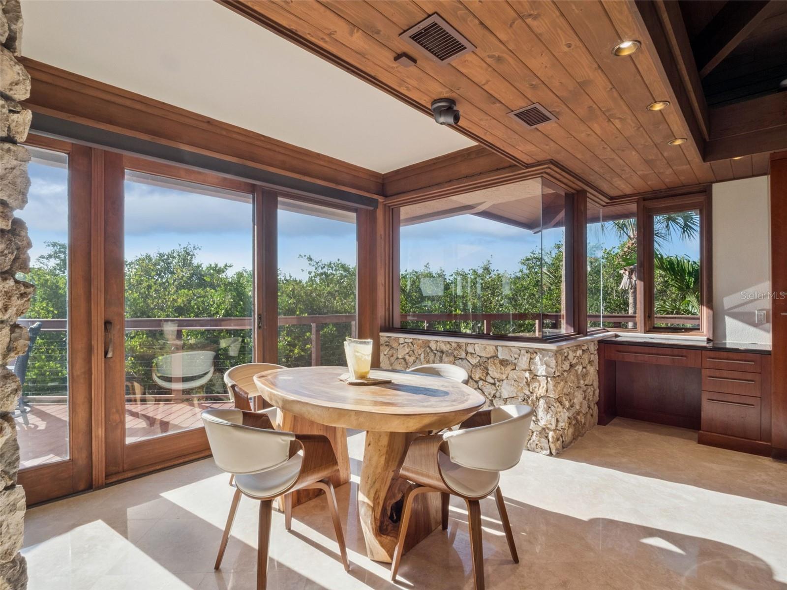 DONLON COVE - Residential