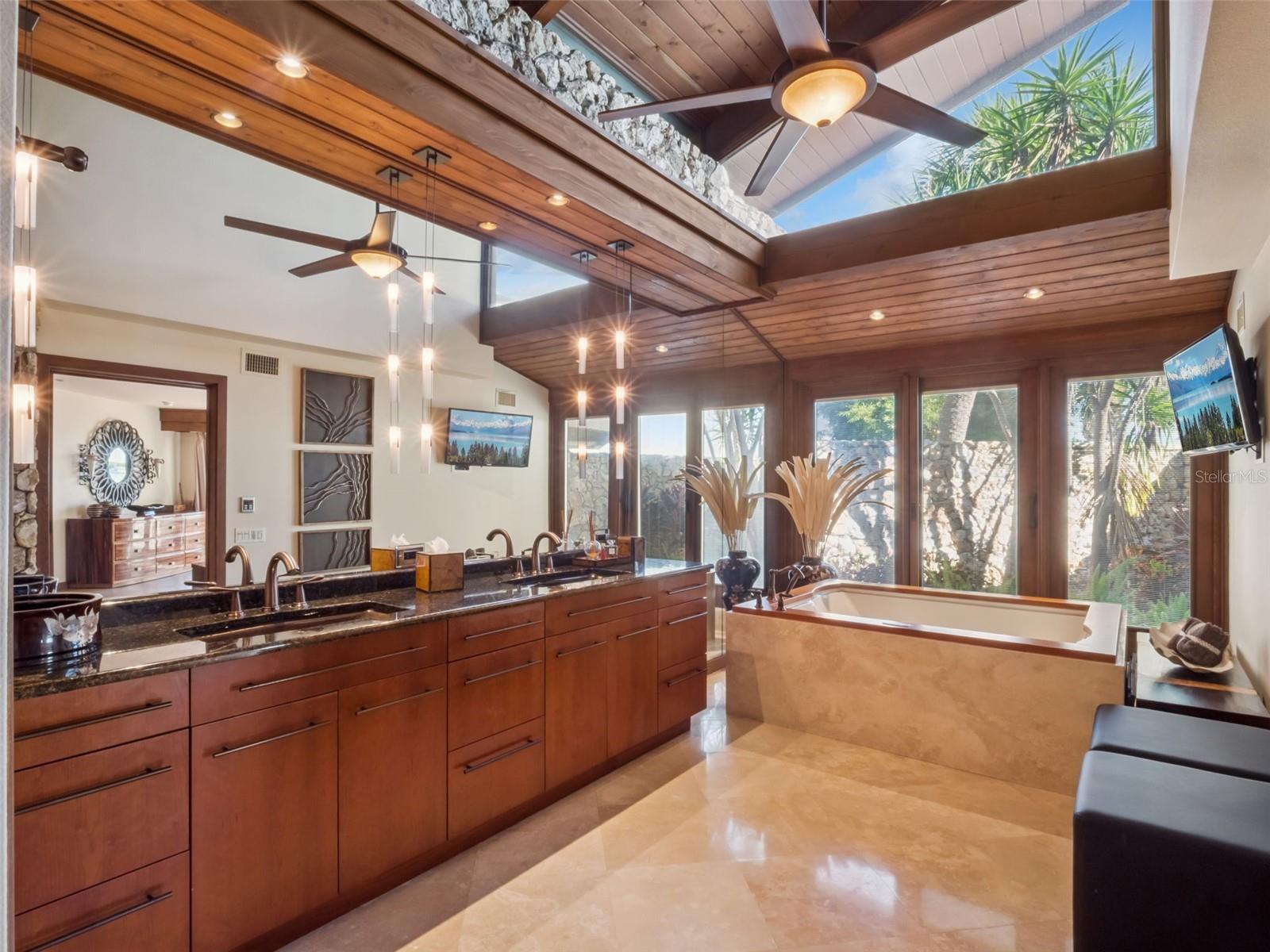 DONLON COVE - Residential