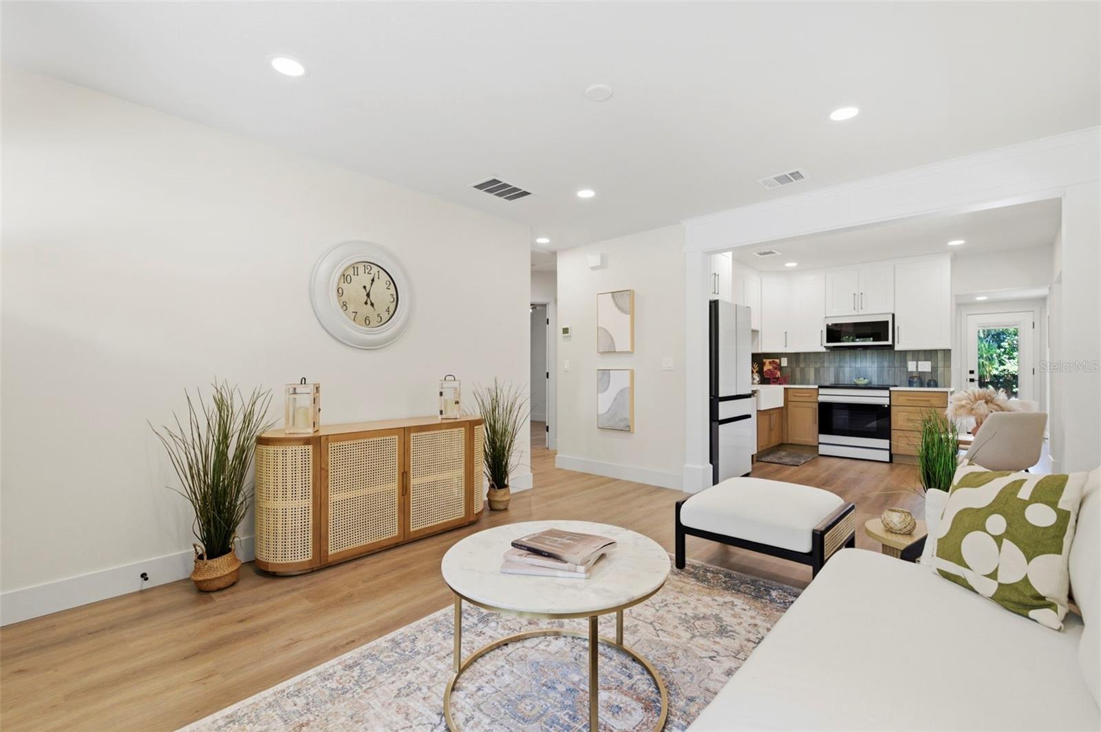 JUNGLE TERRACE SEC B - Residential