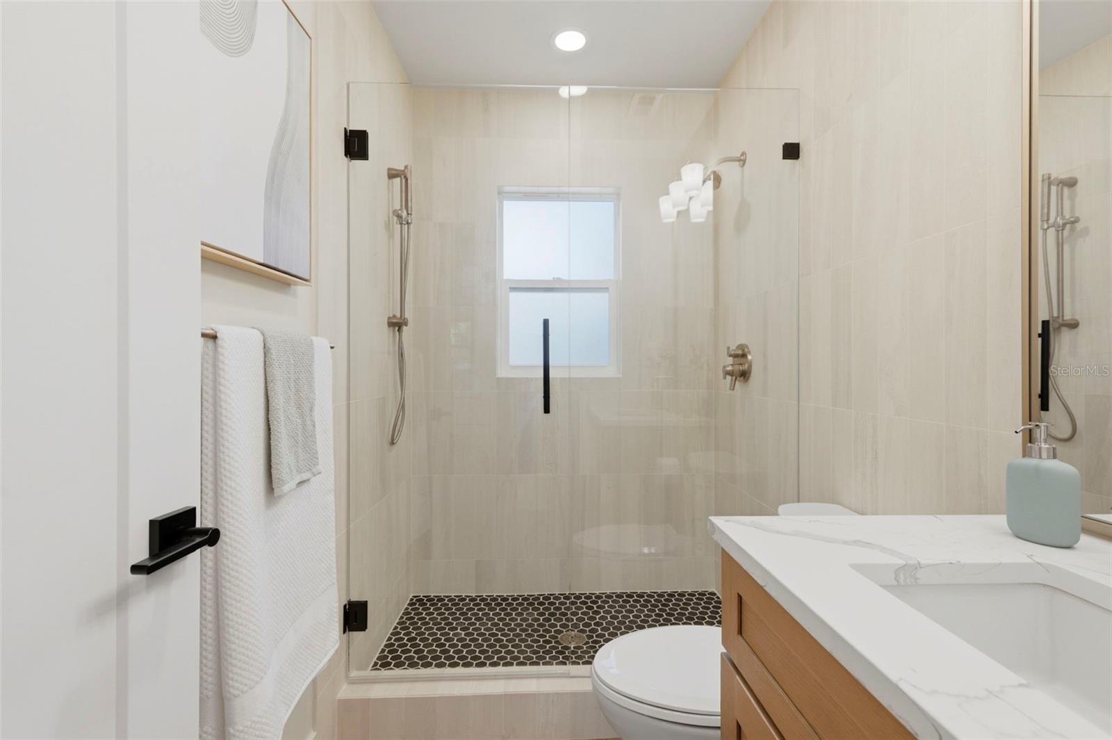 JUNGLE TERRACE SEC B - Residential