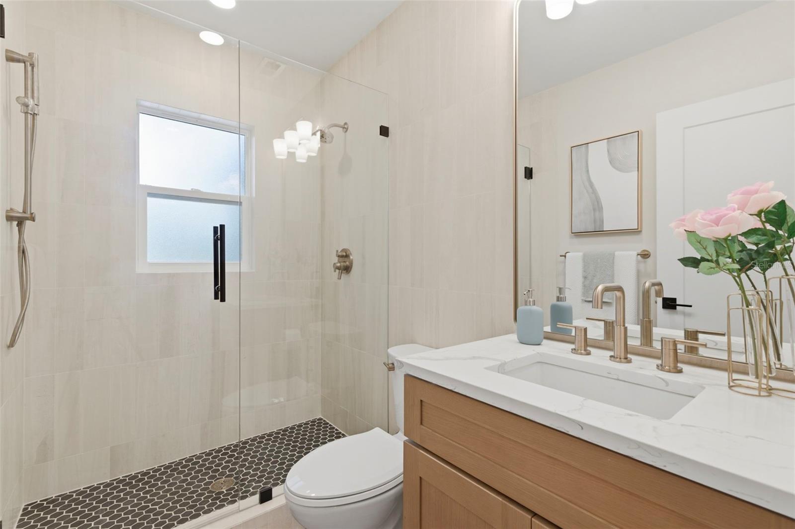 JUNGLE TERRACE SEC B - Residential