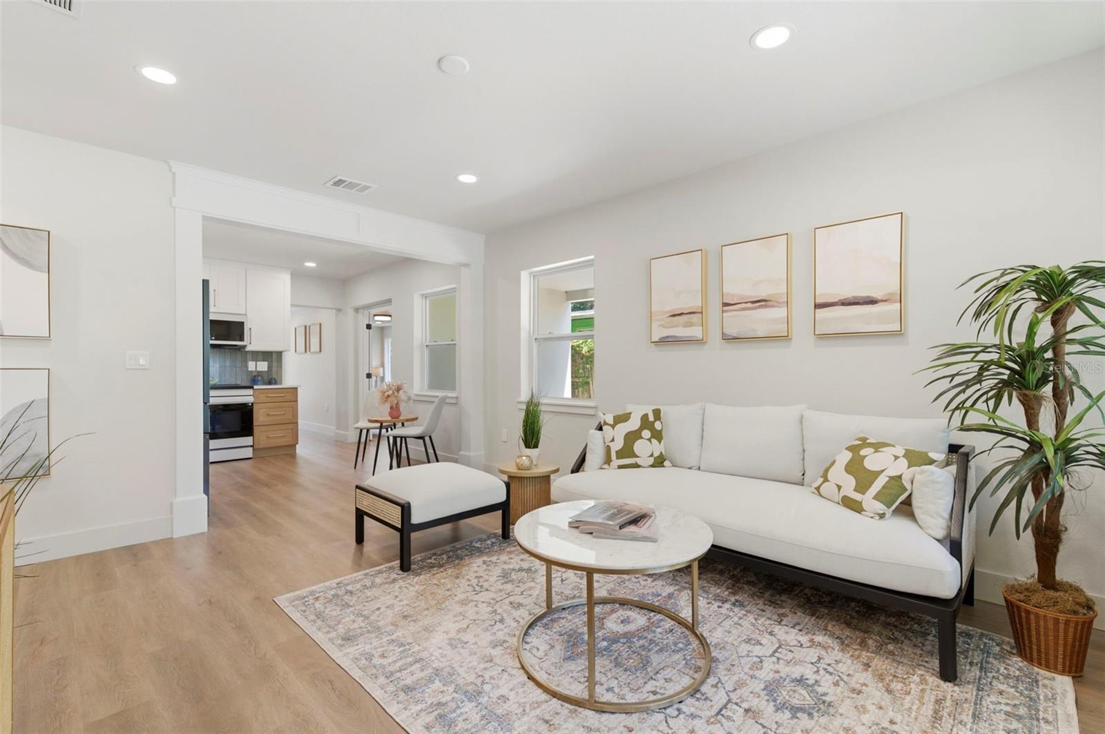 JUNGLE TERRACE SEC B - Residential