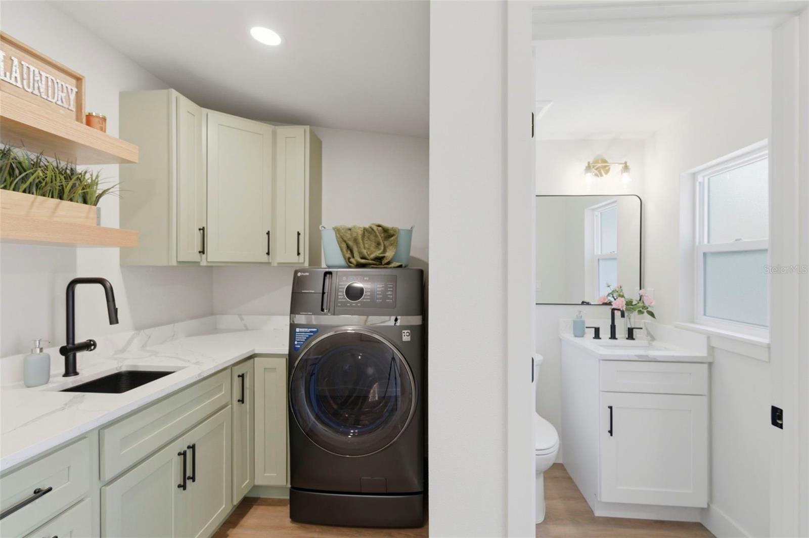 JUNGLE TERRACE SEC B - Residential