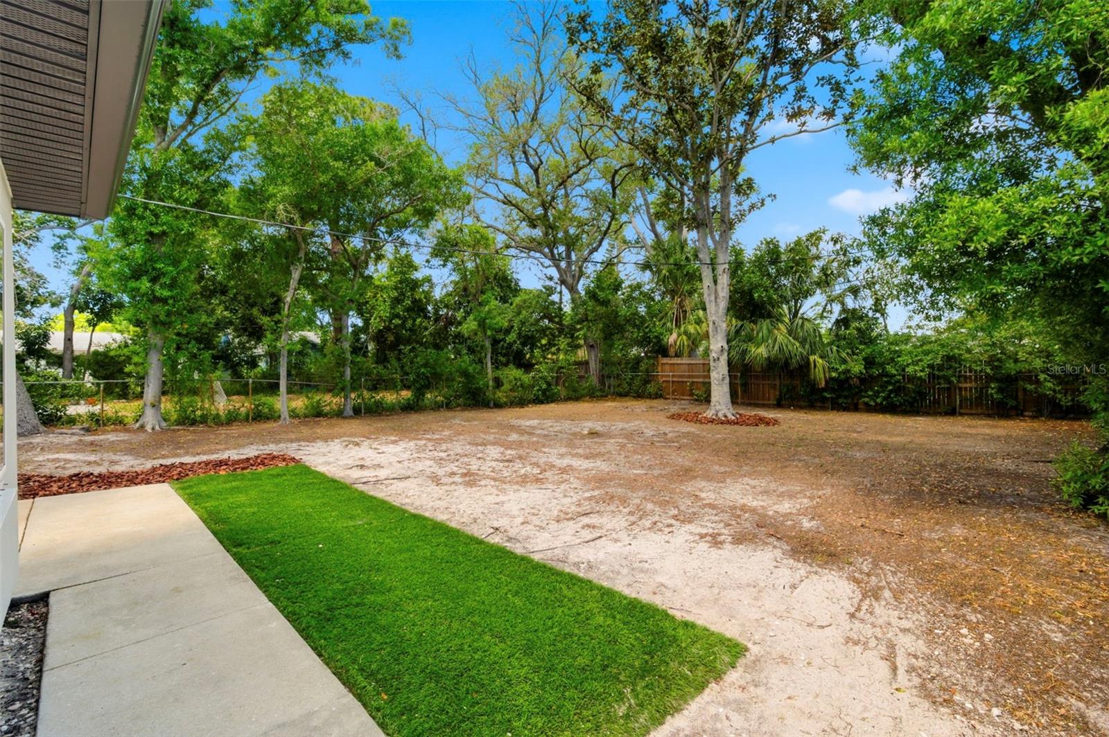 JUNGLE TERRACE SEC B - Residential