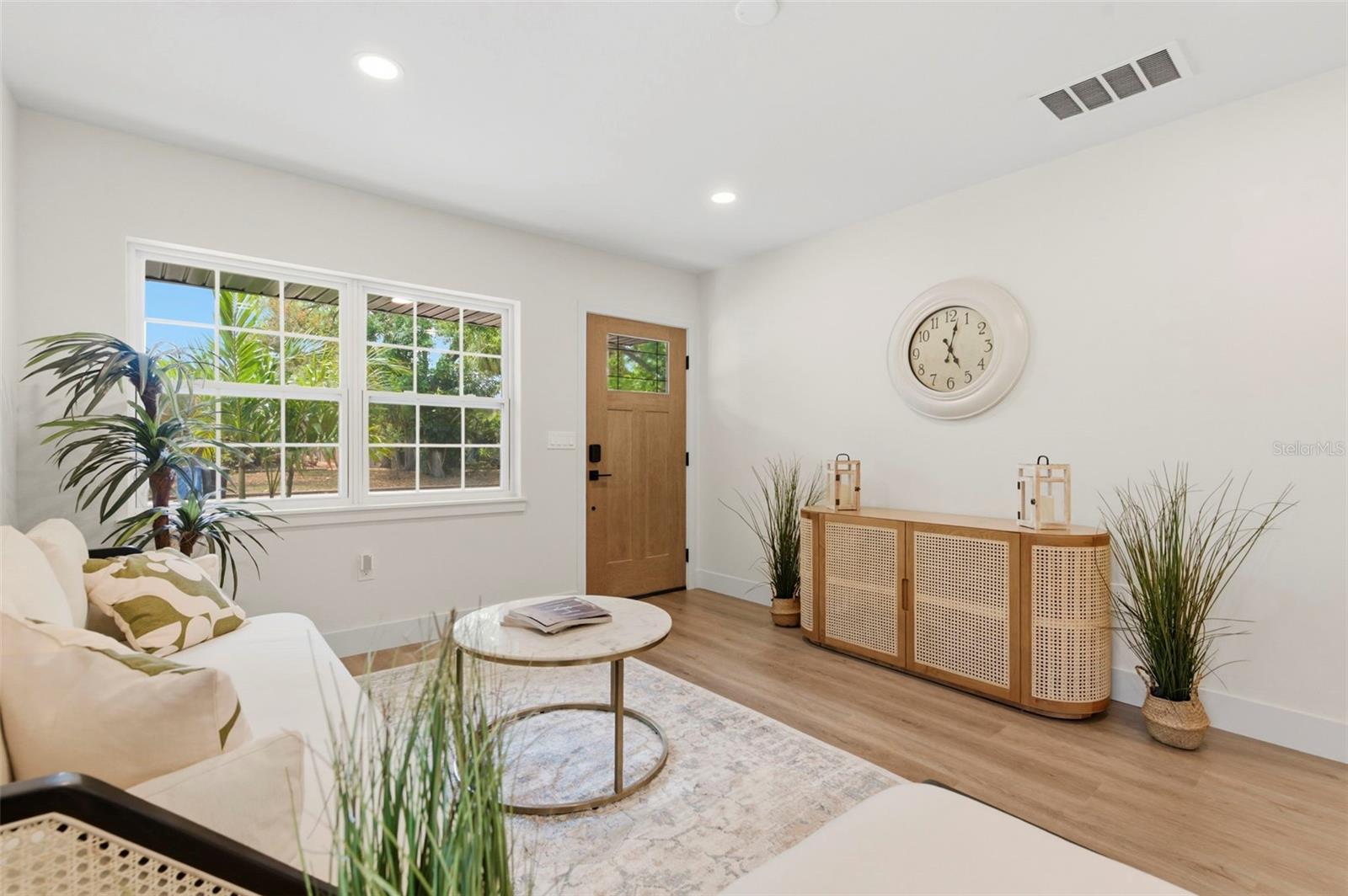 JUNGLE TERRACE SEC B - Residential